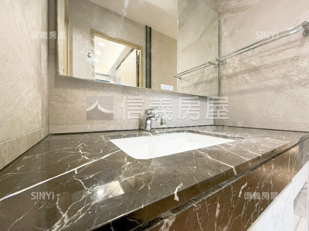 大城仰雲精裝潢三房車位房屋室內格局與周邊環境