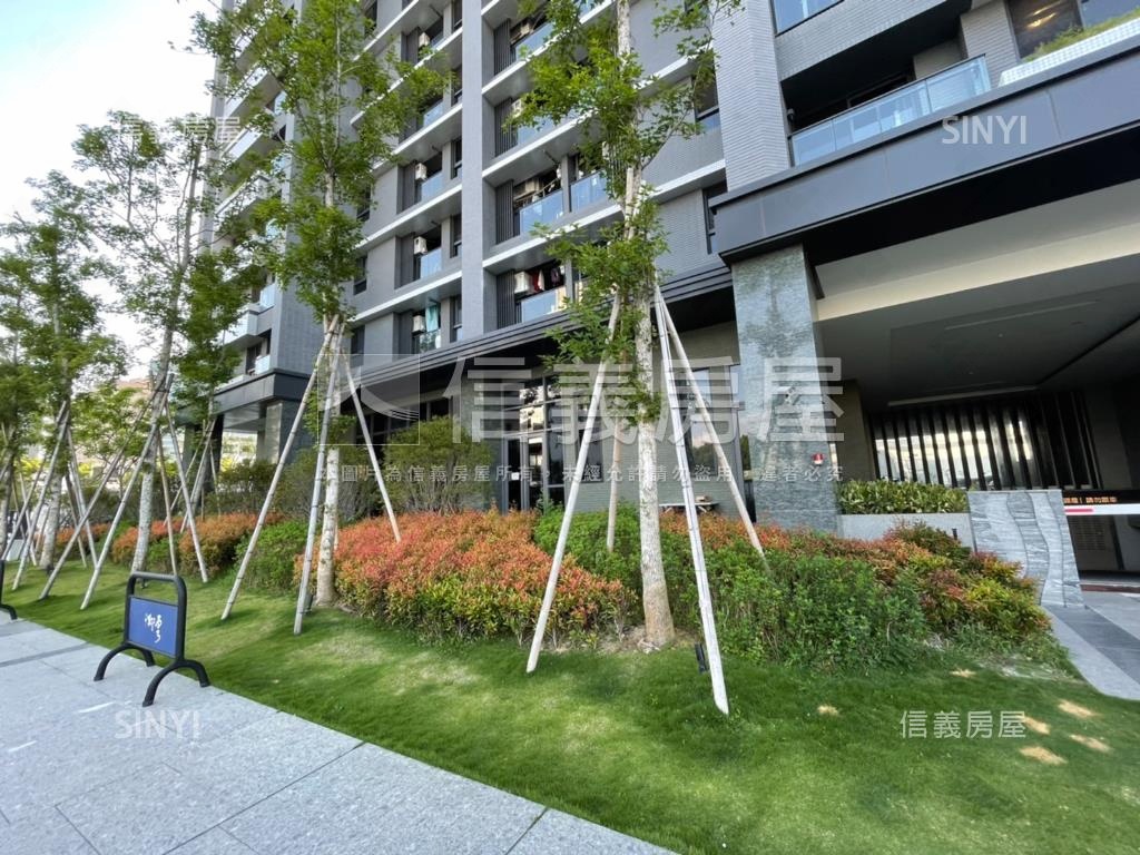 大城仰雲精裝潢三房車位房屋室內格局與周邊環境