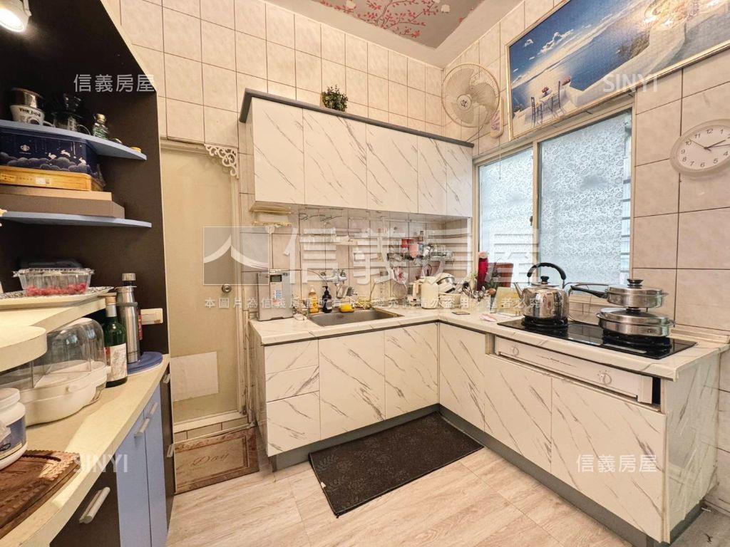 稀有觀日大地社區型美透天房屋室內格局與周邊環境