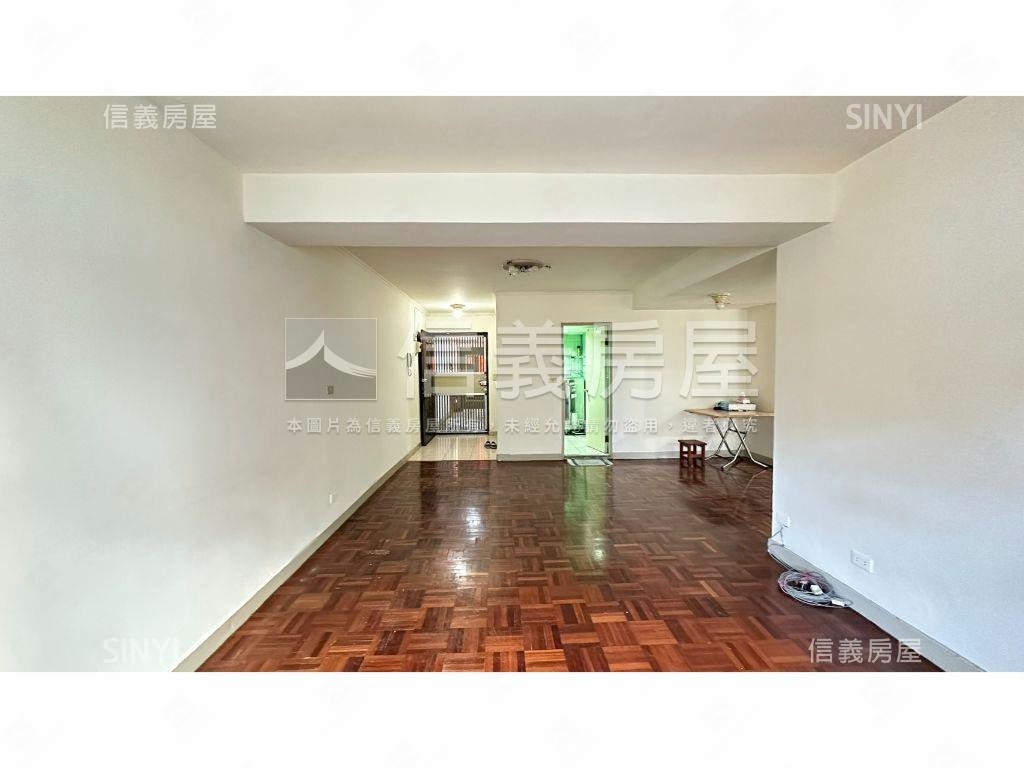 潤華大樓電梯三房房屋室內格局與周邊環境