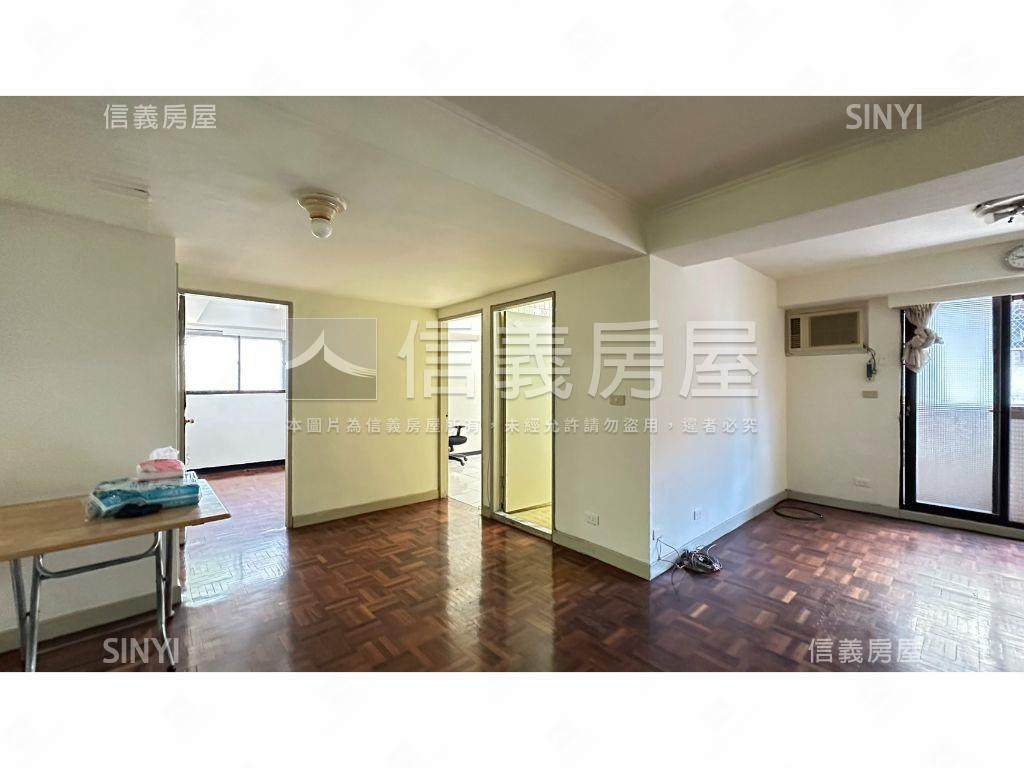 潤華大樓電梯三房房屋室內格局與周邊環境