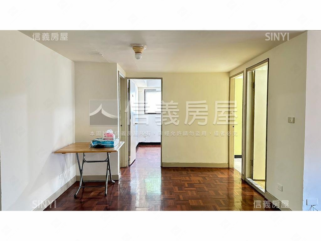 潤華大樓電梯三房房屋室內格局與周邊環境