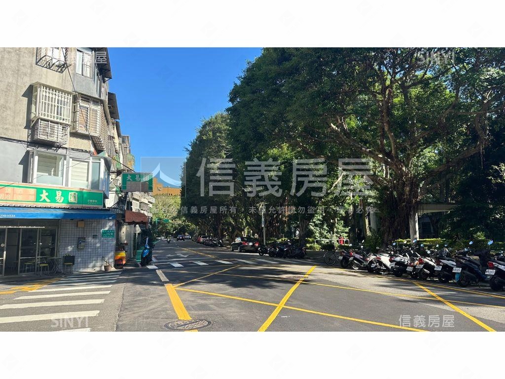 潤華大樓電梯三房房屋室內格局與周邊環境