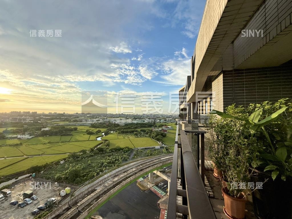 竹風鳳凰頂樓尊榮露臺戶房屋室內格局與周邊環境