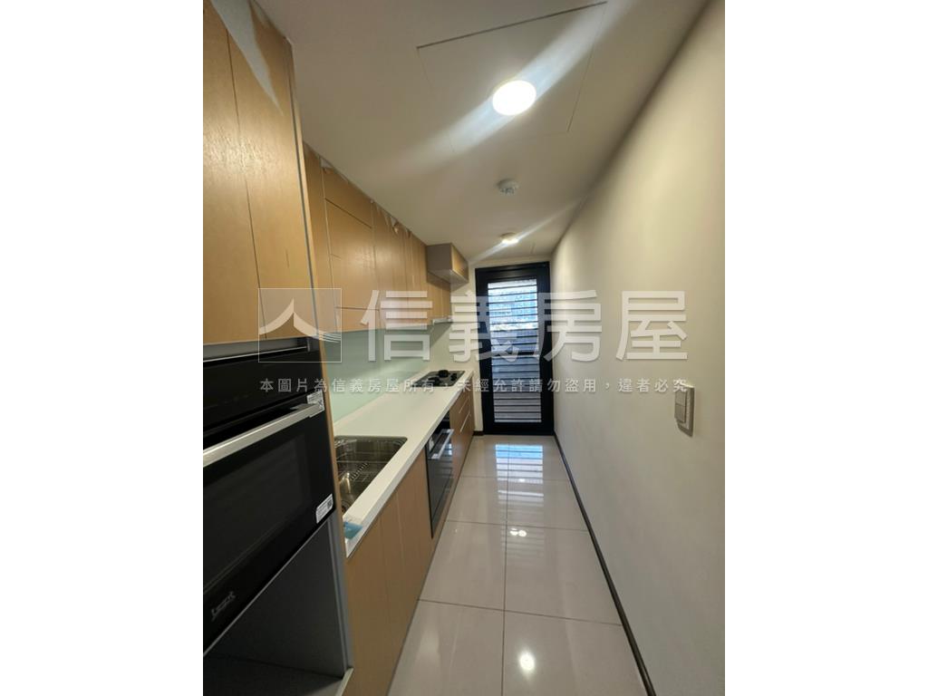 長虹天韻三房首購宅房屋室內格局與周邊環境