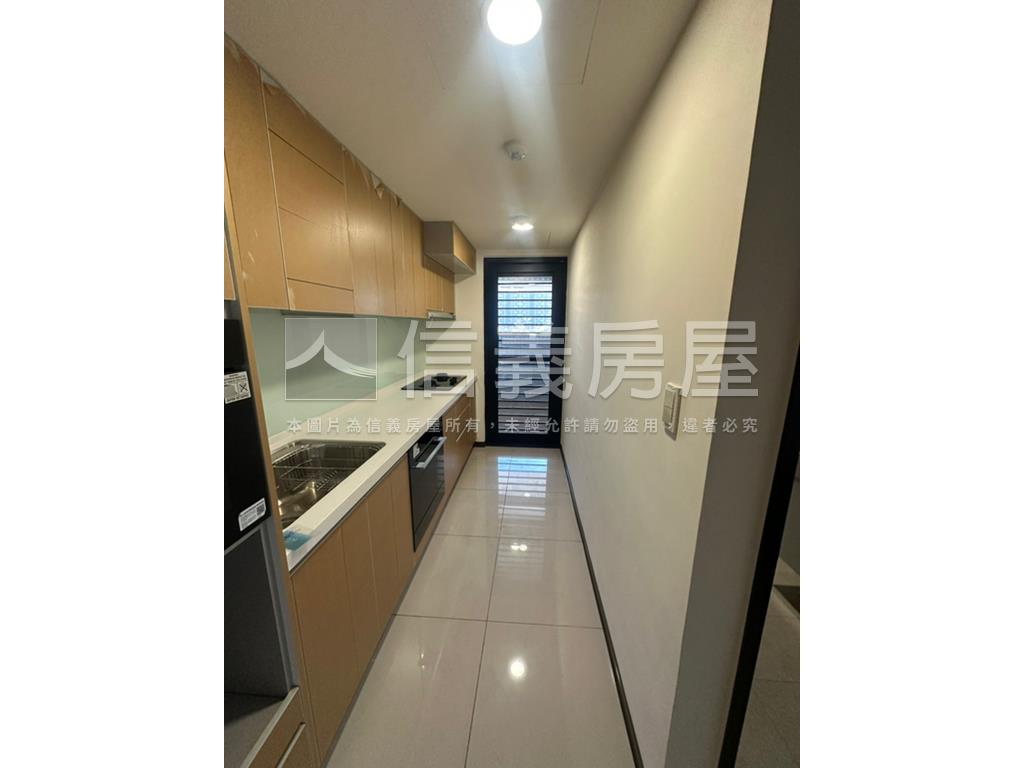 長虹天韻三房首購宅房屋室內格局與周邊環境