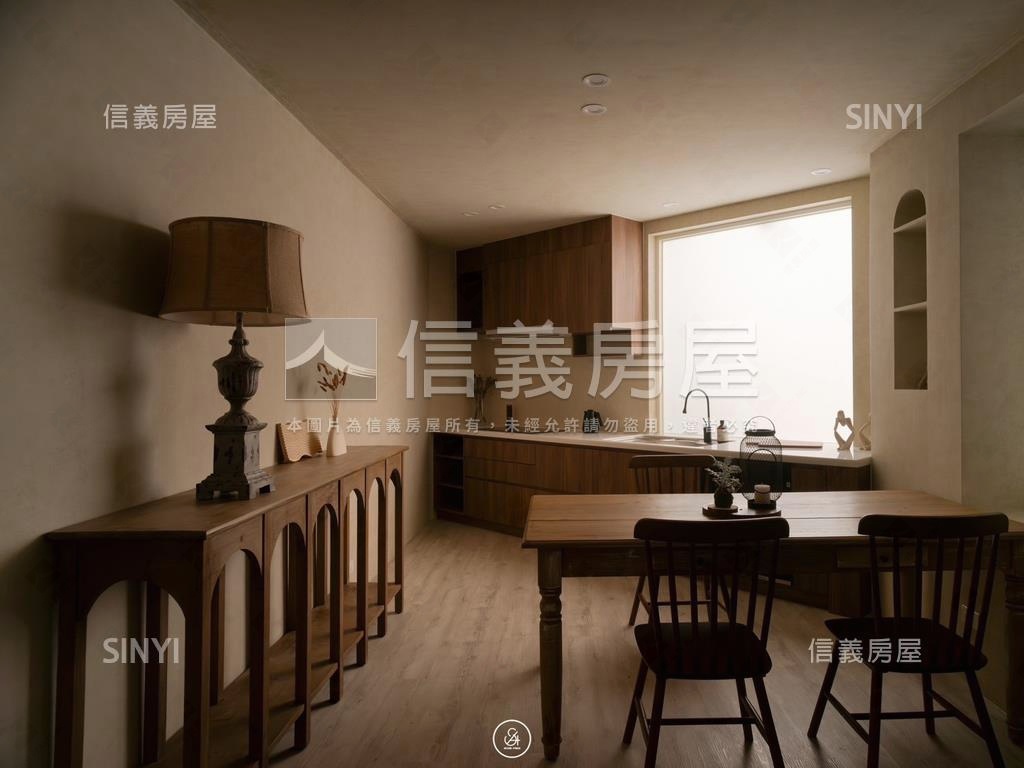 西區絕美風格設計透天宅房屋室內格局與周邊環境