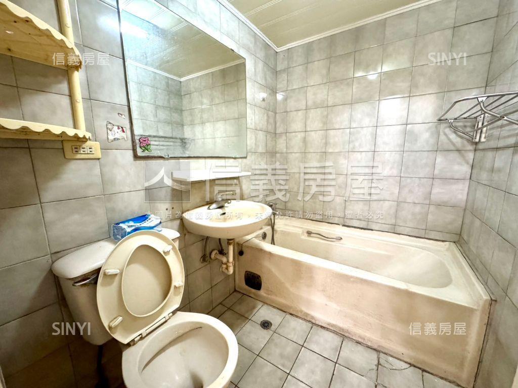 近捷運☆方正採光佳房屋室內格局與周邊環境