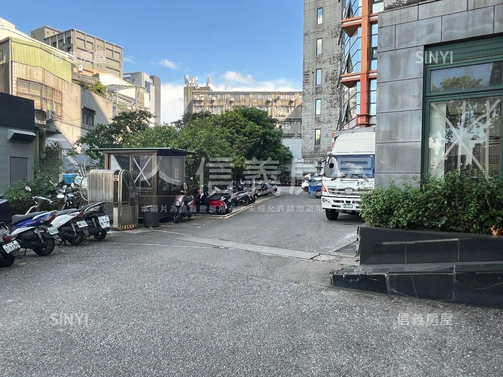 華隆聯合廣場房屋室內格局與周邊環境