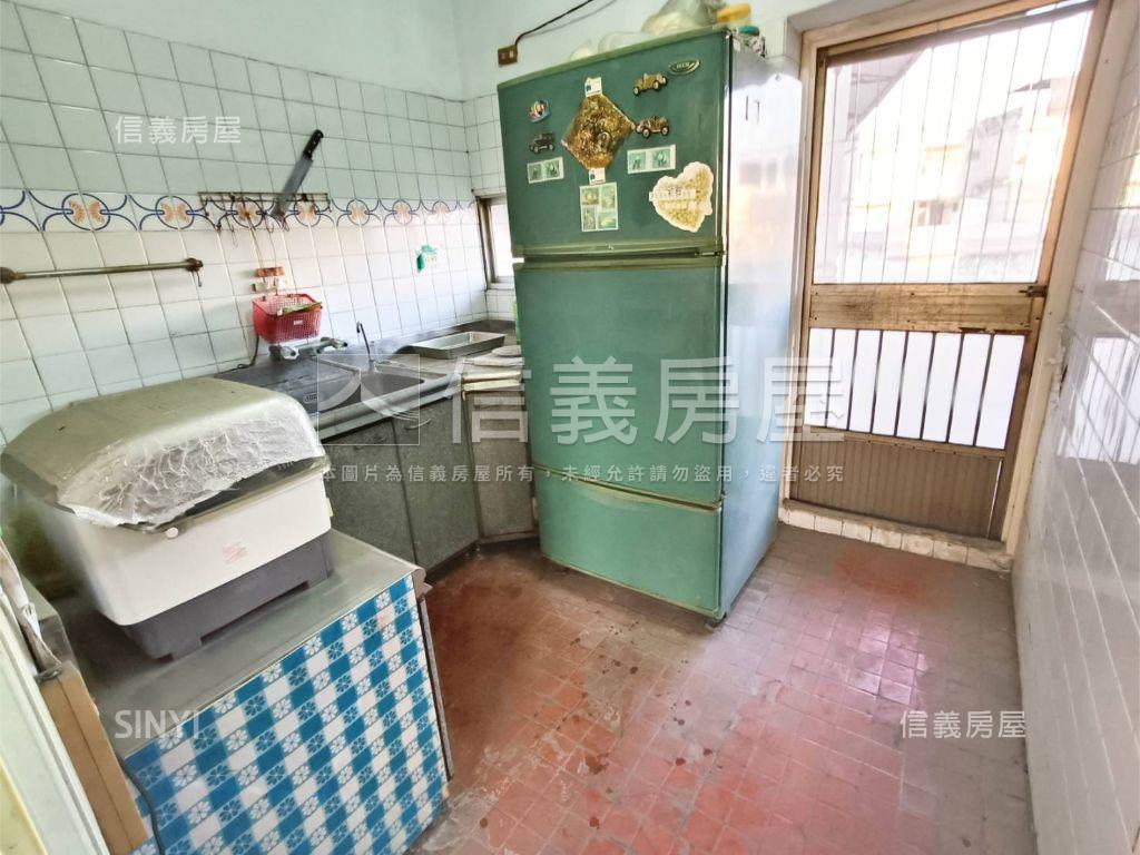 後勁捷運台積電旁三房美邸房屋室內格局與周邊環境