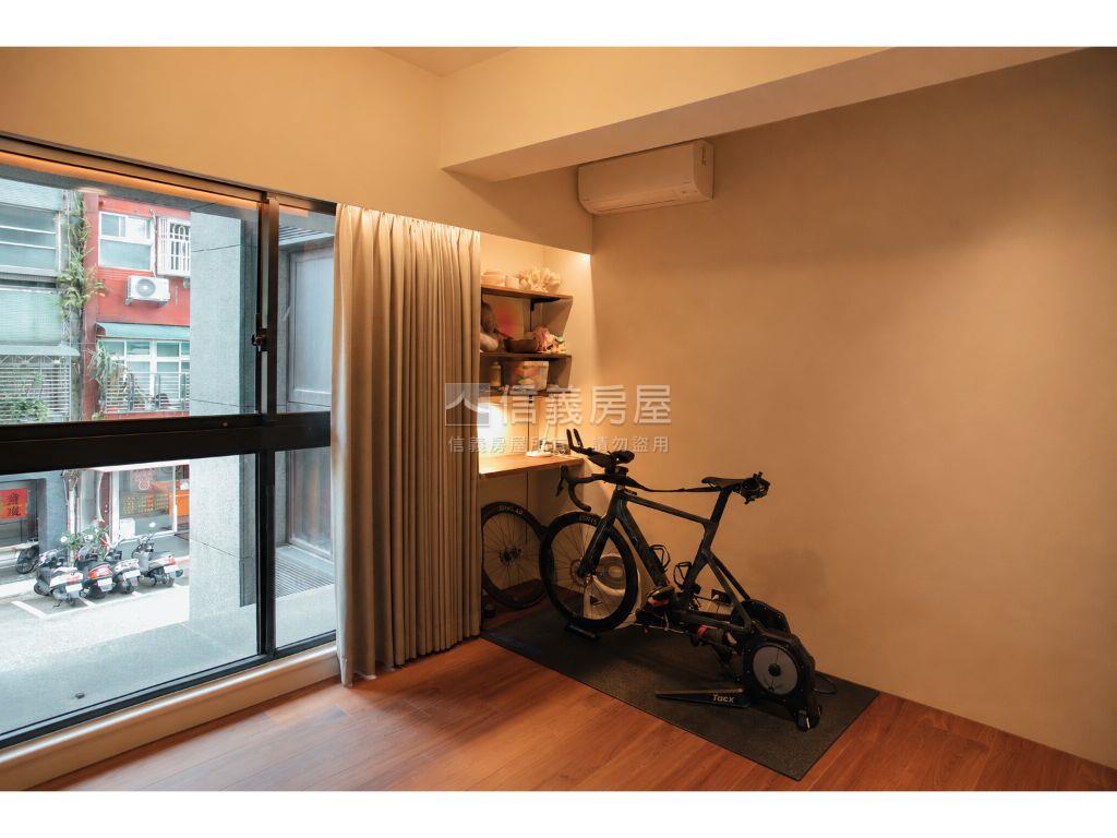 心中山社區三房釋出空間大房屋室內格局與周邊環境