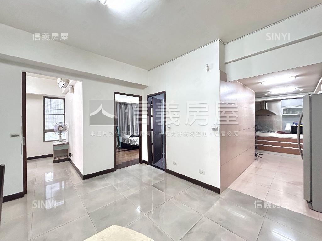 八期華太可以居雙Ｂ１平車房屋室內格局與周邊環境