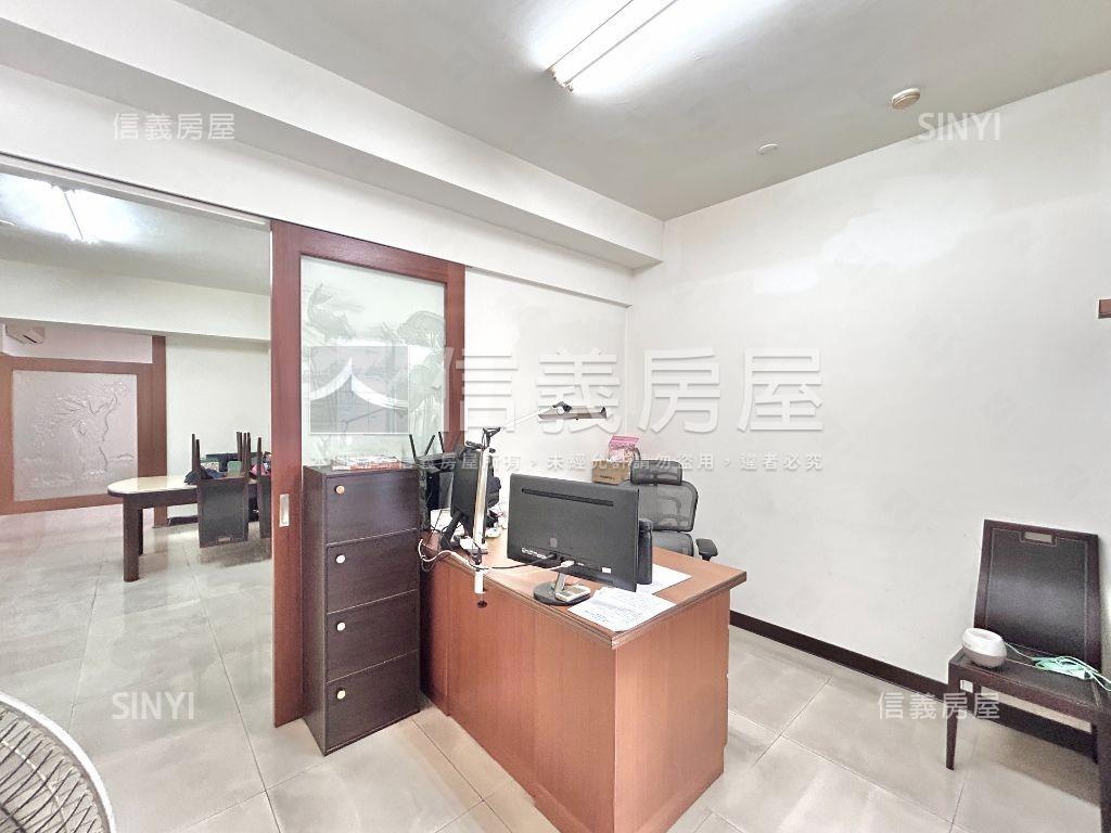 八期華太可以居雙Ｂ１平車房屋室內格局與周邊環境