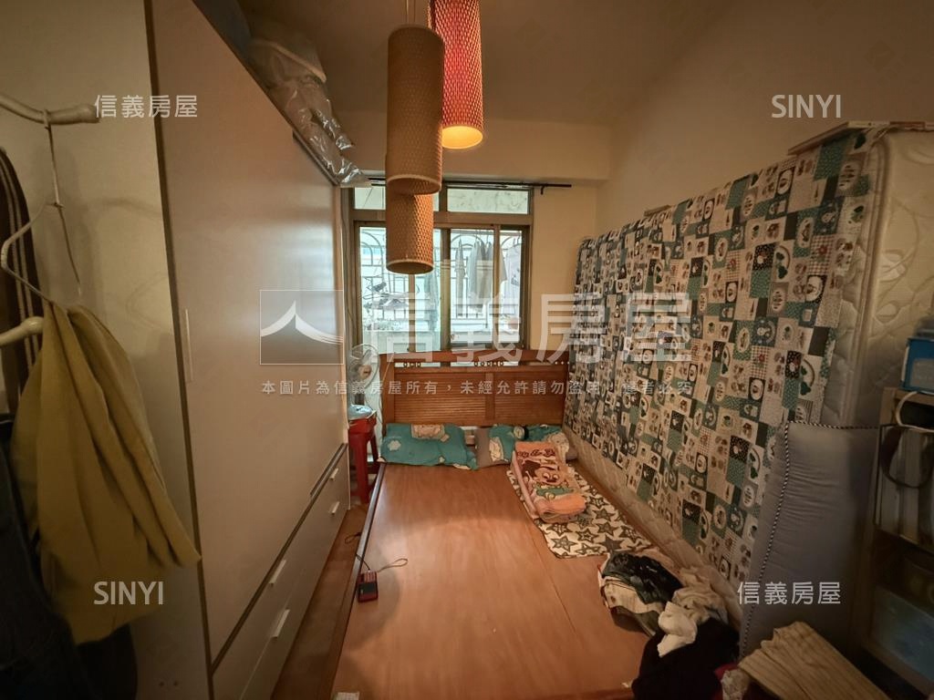 南區小資三房有電梯房屋室內格局與周邊環境