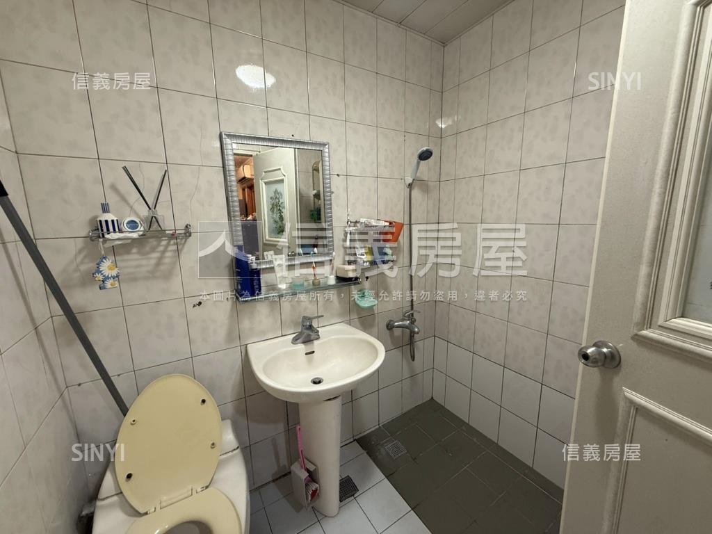 南區小資三房有電梯房屋室內格局與周邊環境