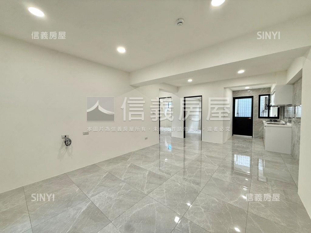 近捷運川普皇家三房車位Ｂ房屋室內格局與周邊環境