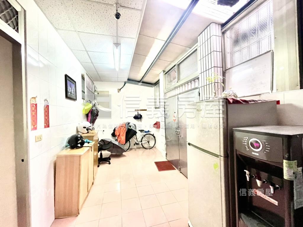 福港方正邊間一樓房屋室內格局與周邊環境