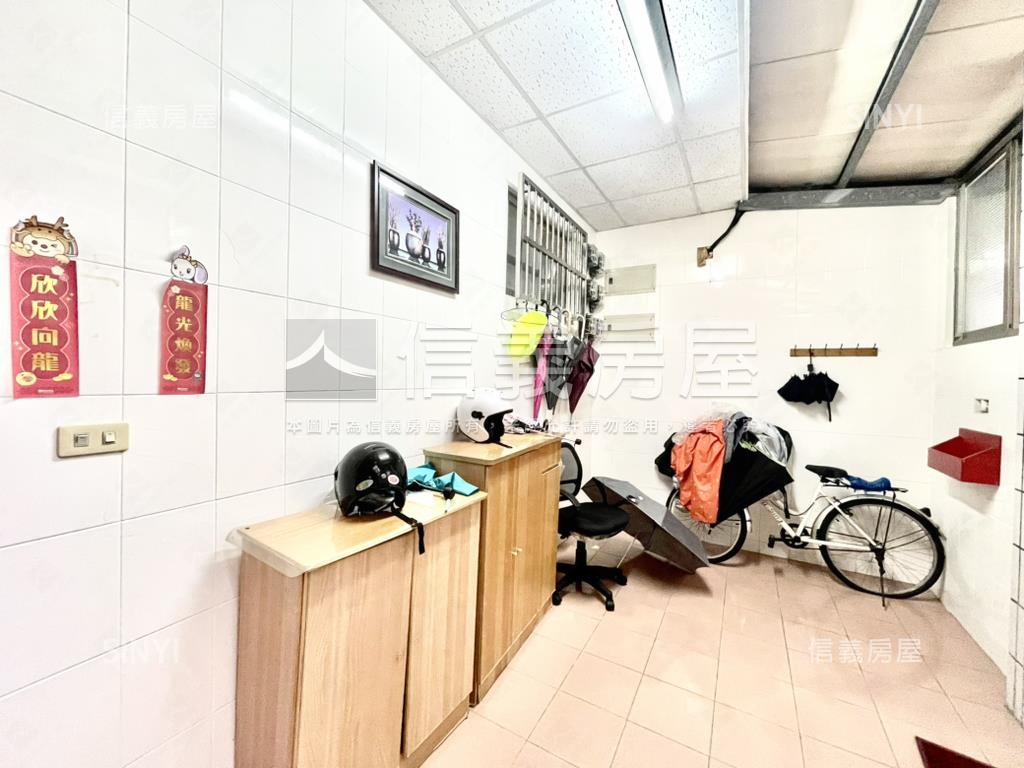 福港方正邊間一樓房屋室內格局與周邊環境