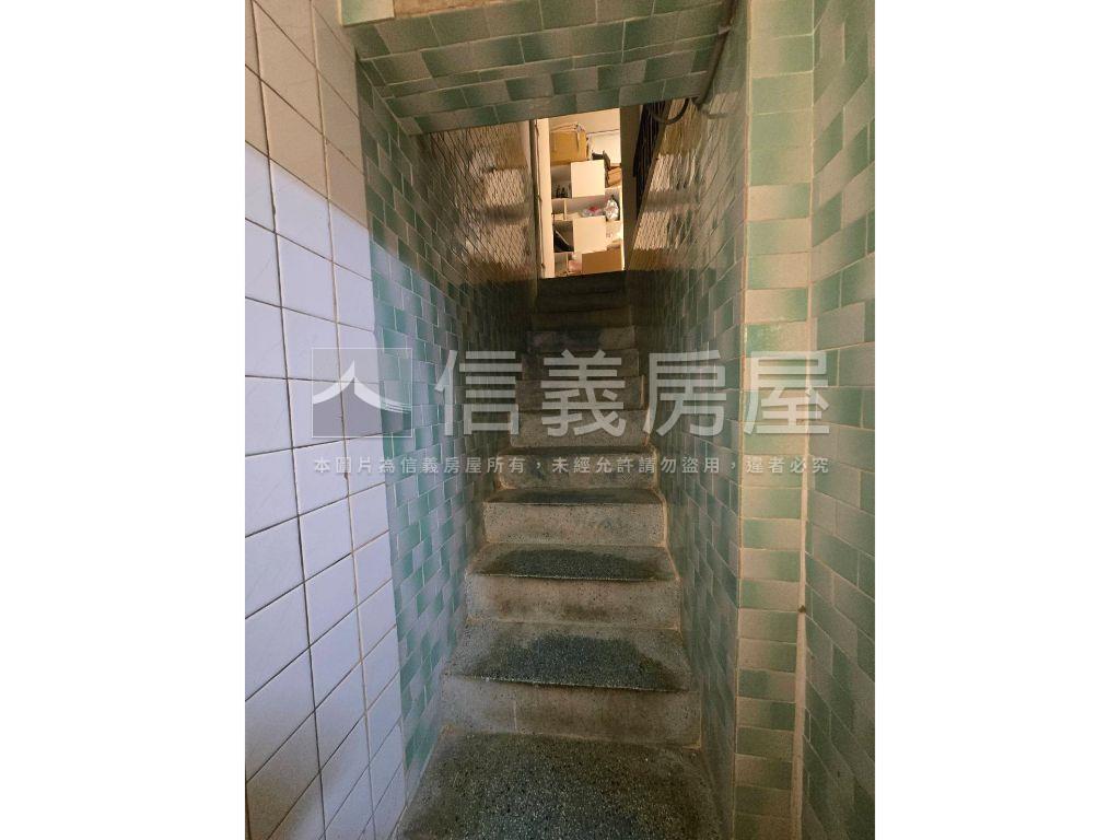 新東街一樓裝潢美邸房屋室內格局與周邊環境