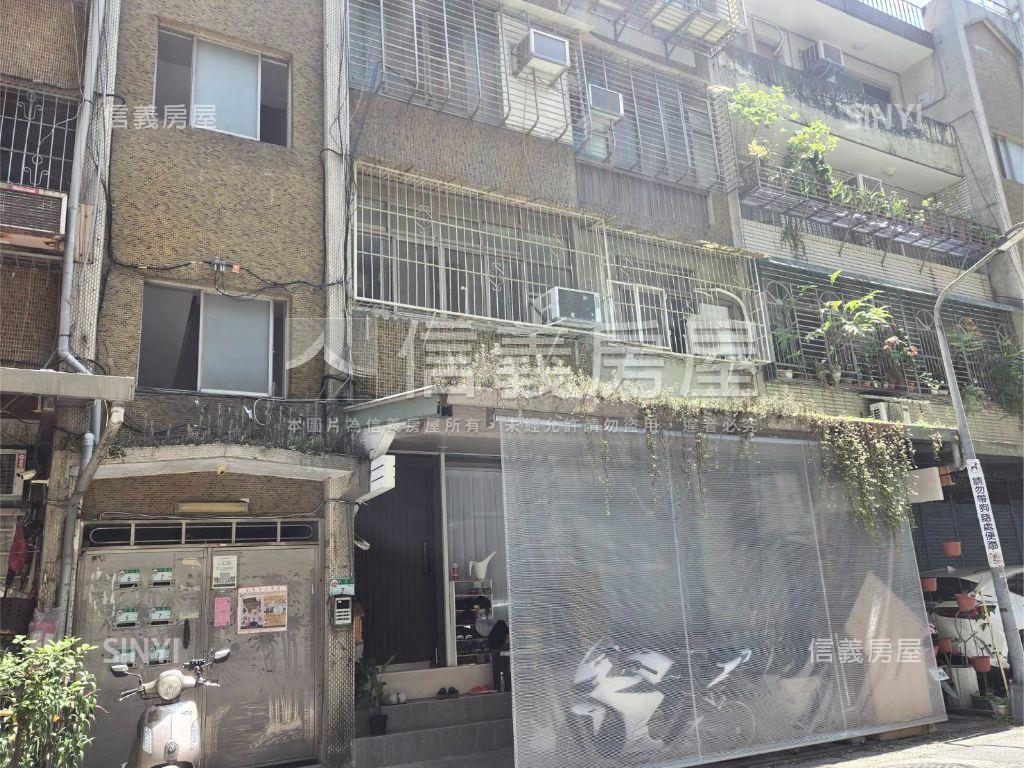 新東街一樓裝潢美邸房屋室內格局與周邊環境