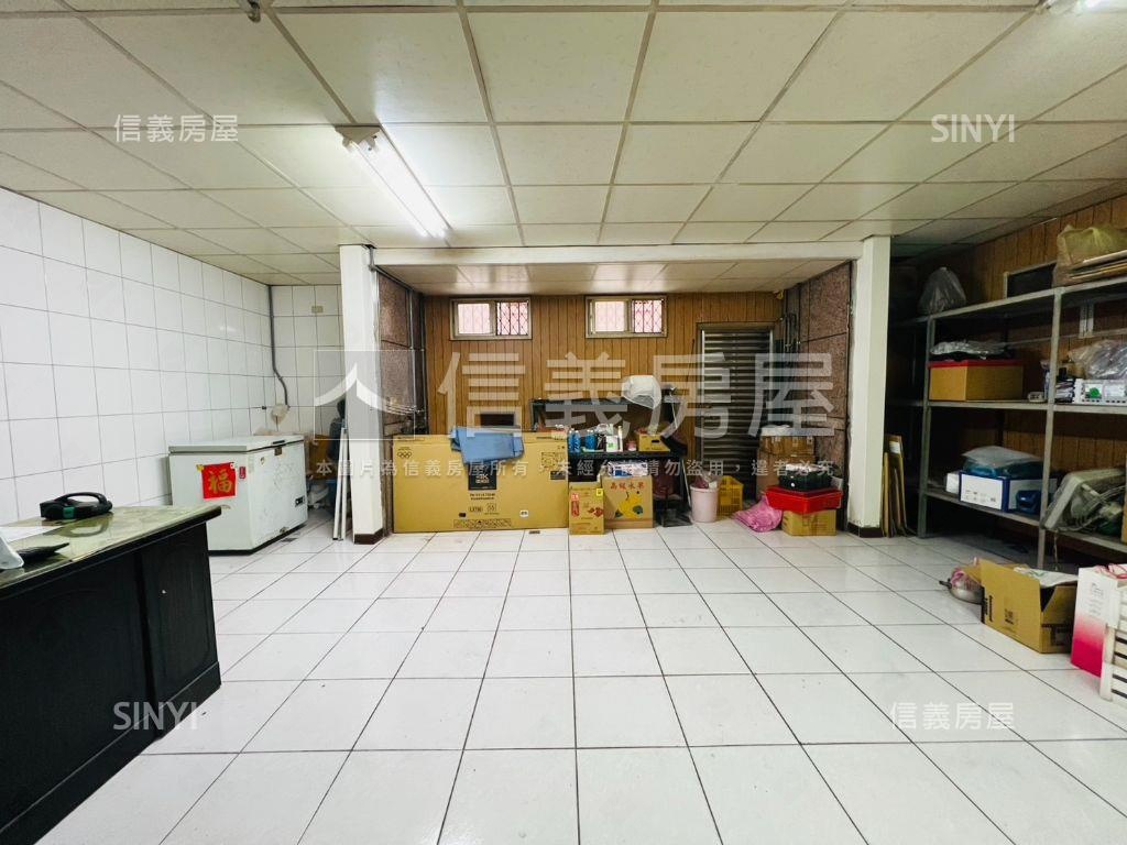 土城大面寬金店面房屋室內格局與周邊環境