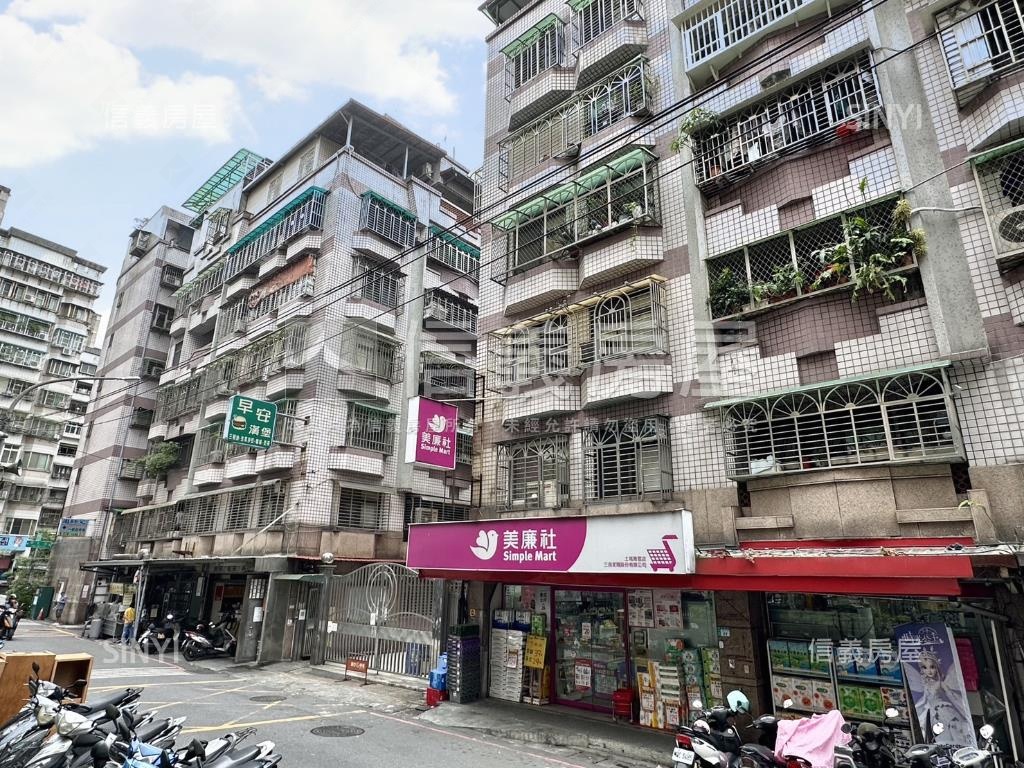 土城大面寬金店面房屋室內格局與周邊環境