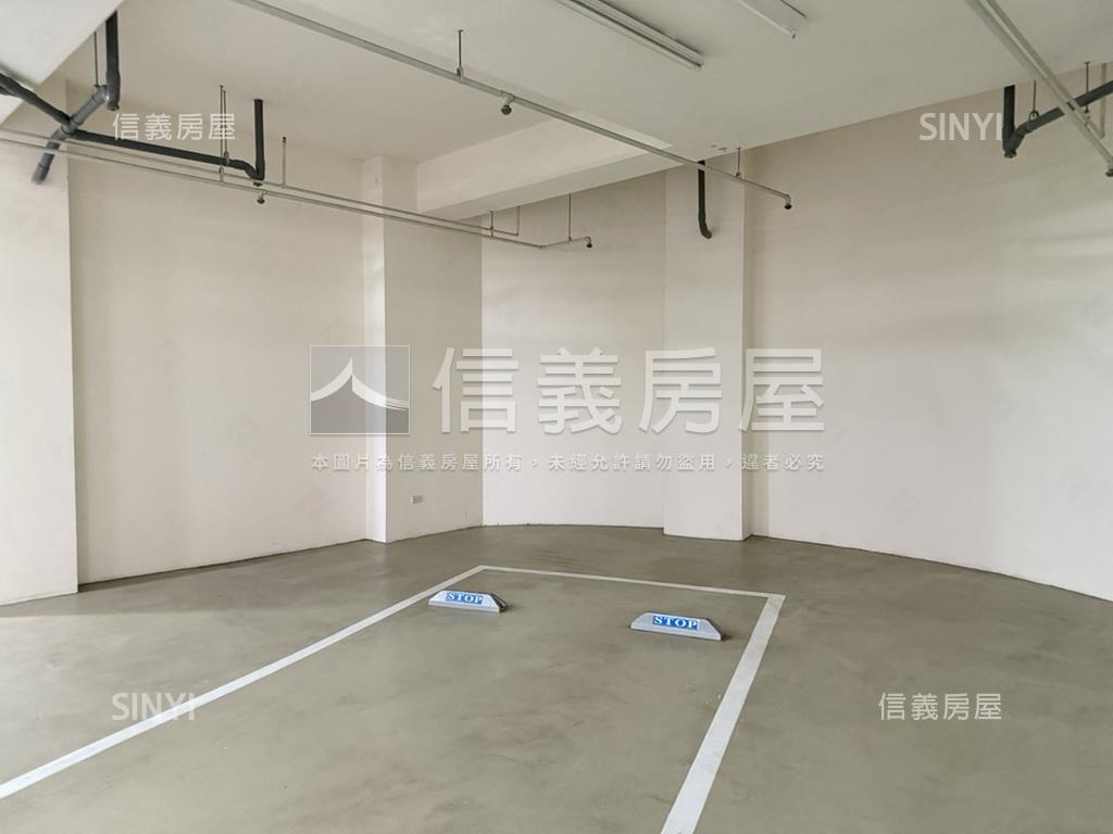 近捷運精裝耀文心三房平車房屋室內格局與周邊環境