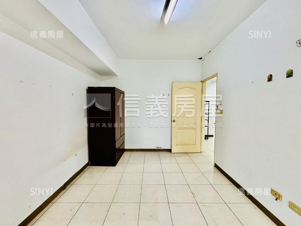 近中山醫兩房平車房屋室內格局與周邊環境