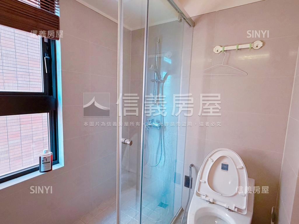 品中山霸氣三房車位房屋室內格局與周邊環境