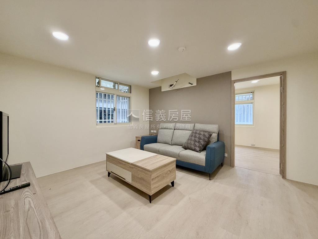 秀朗採光美妝大兩房房屋室內格局與周邊環境