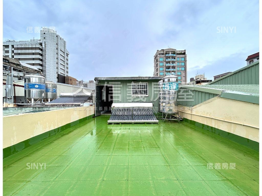 近美麗島捷運站面寬美透房屋室內格局與周邊環境