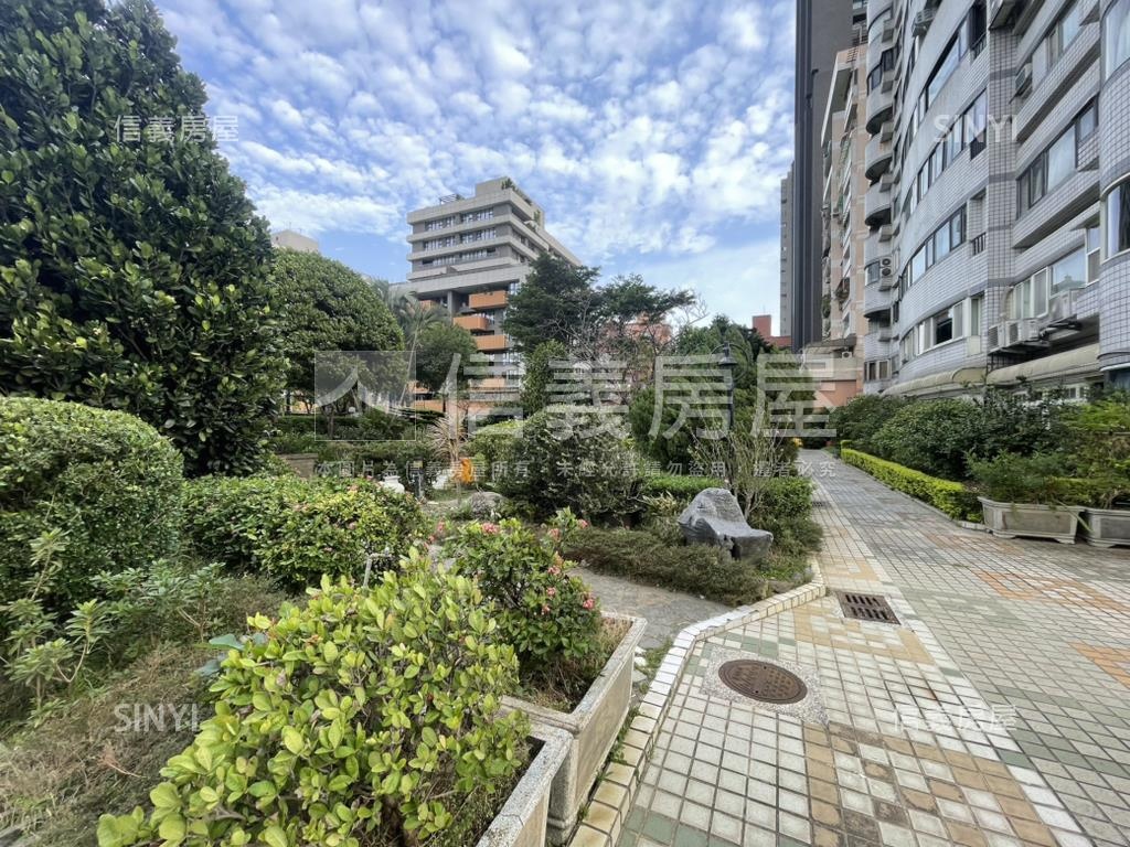 雙子星景觀漂亮屋房屋室內格局與周邊環境