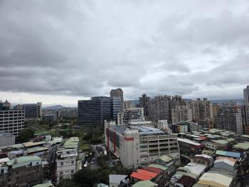 府中心景觀捷運漂亮居