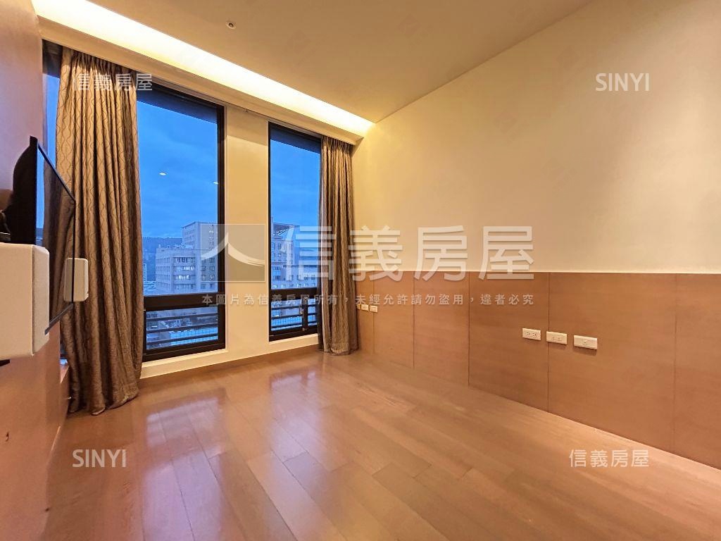 捷運上城高樓美景三房房屋室內格局與周邊環境