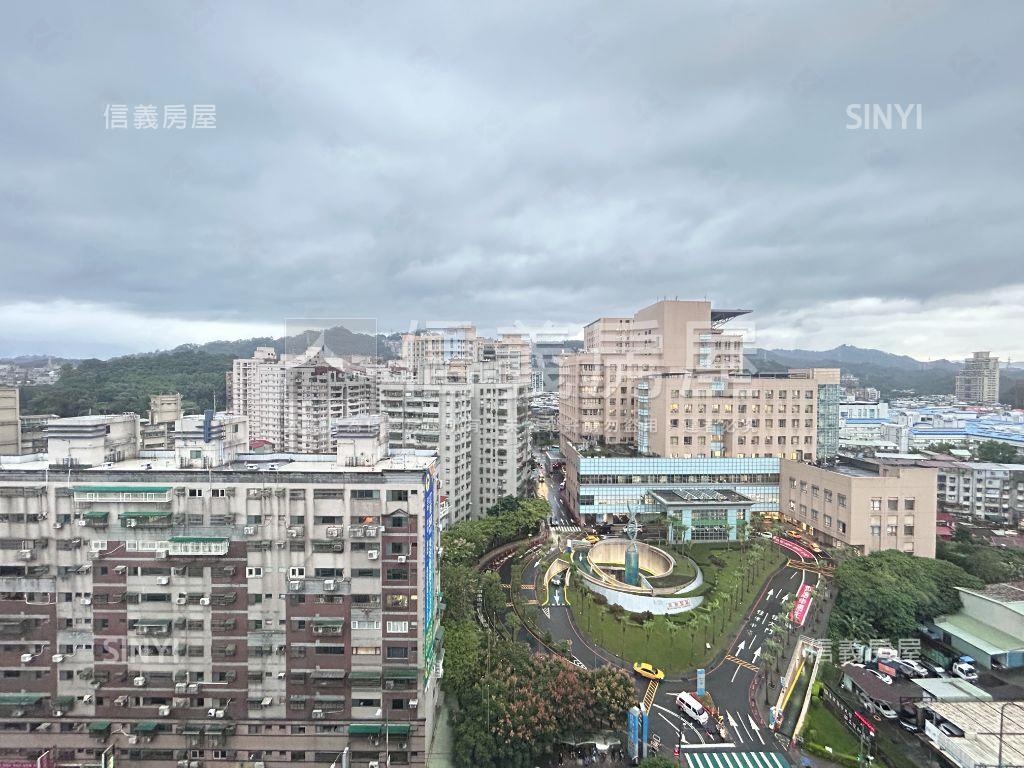 捷運上城高樓美景三房房屋室內格局與周邊環境