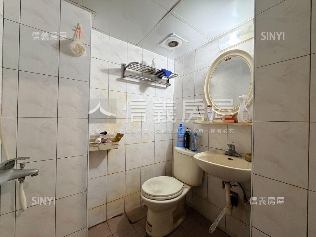 近高醫建工商圈採光四房房屋室內格局與周邊環境