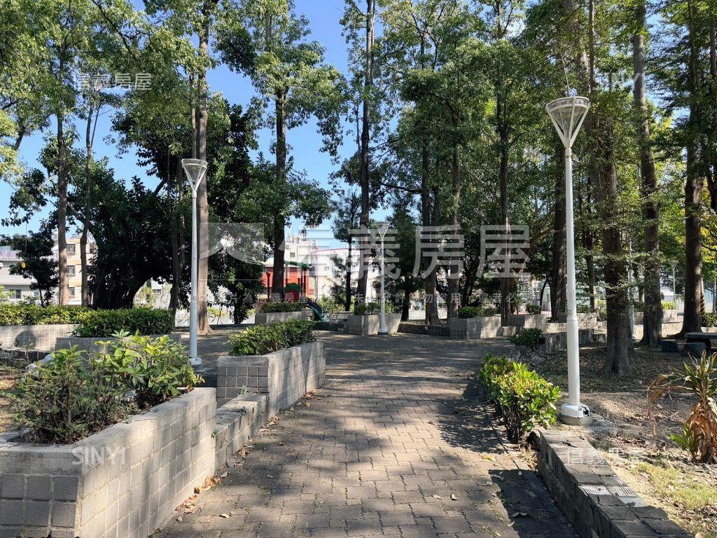 近高醫建工商圈採光四房房屋室內格局與周邊環境