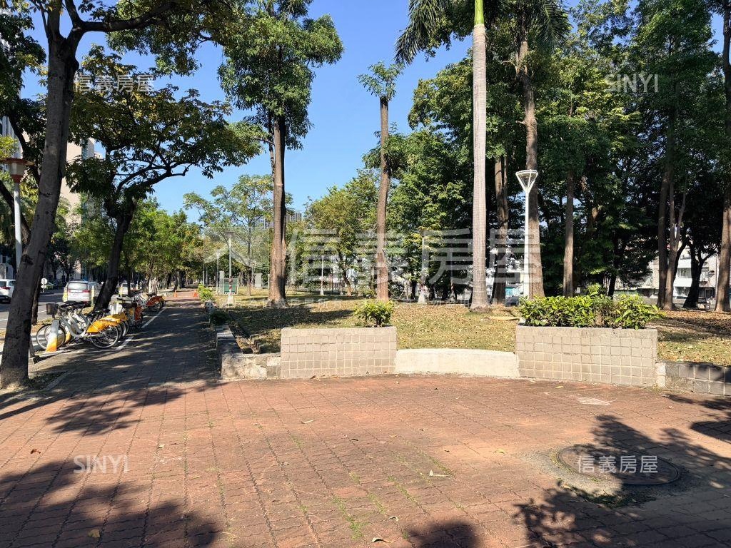 近高醫建工商圈採光四房房屋室內格局與周邊環境