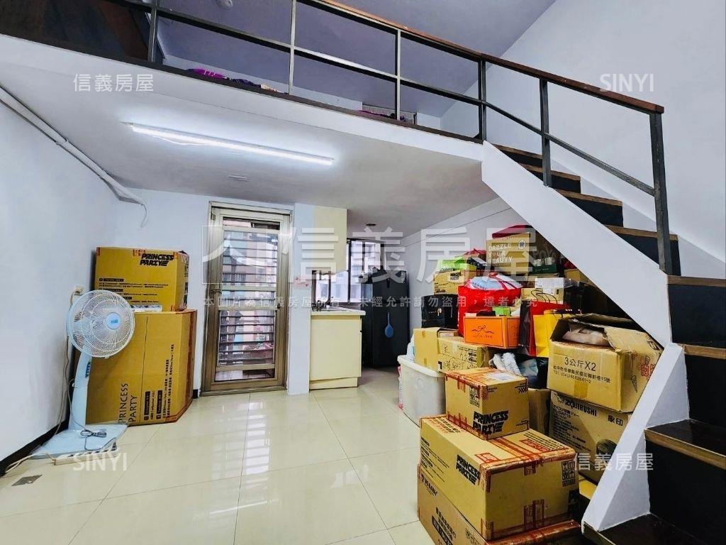 捷運米勒挑高美屋房屋室內格局與周邊環境