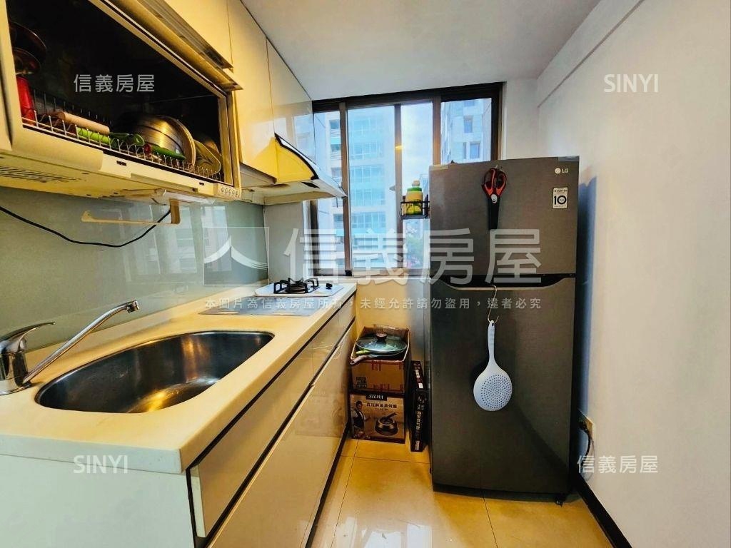 捷運米勒挑高美屋房屋室內格局與周邊環境