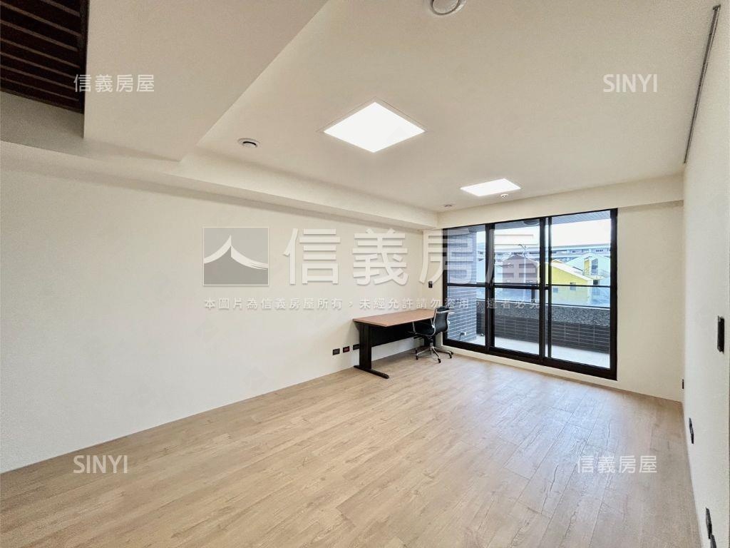 高鐵良茂東南露臺雙車位房屋室內格局與周邊環境