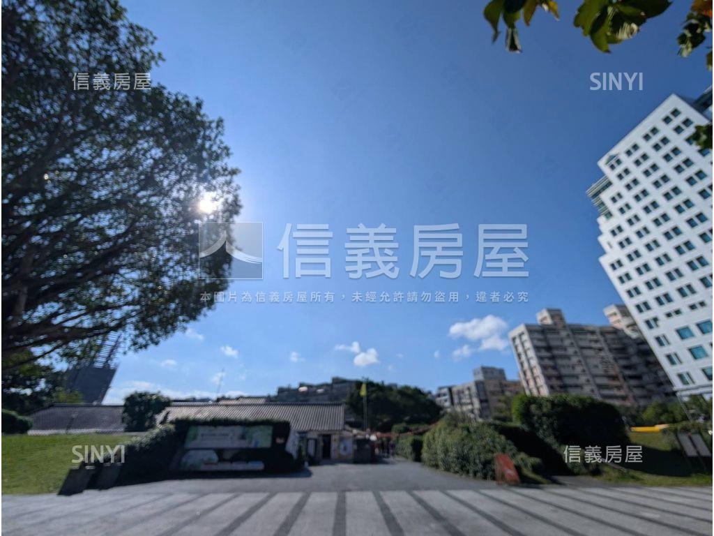 世貿新城景觀高樓房屋室內格局與周邊環境