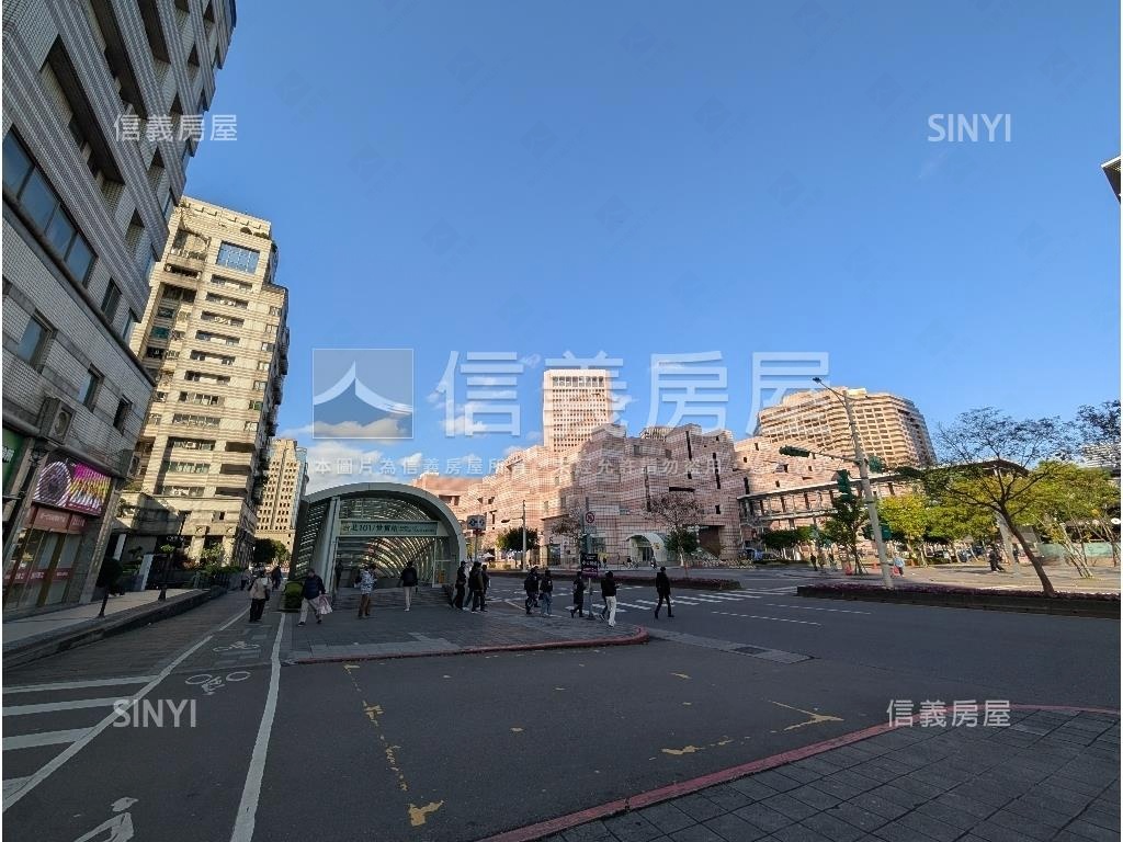 世貿新城景觀高樓房屋室內格局與周邊環境