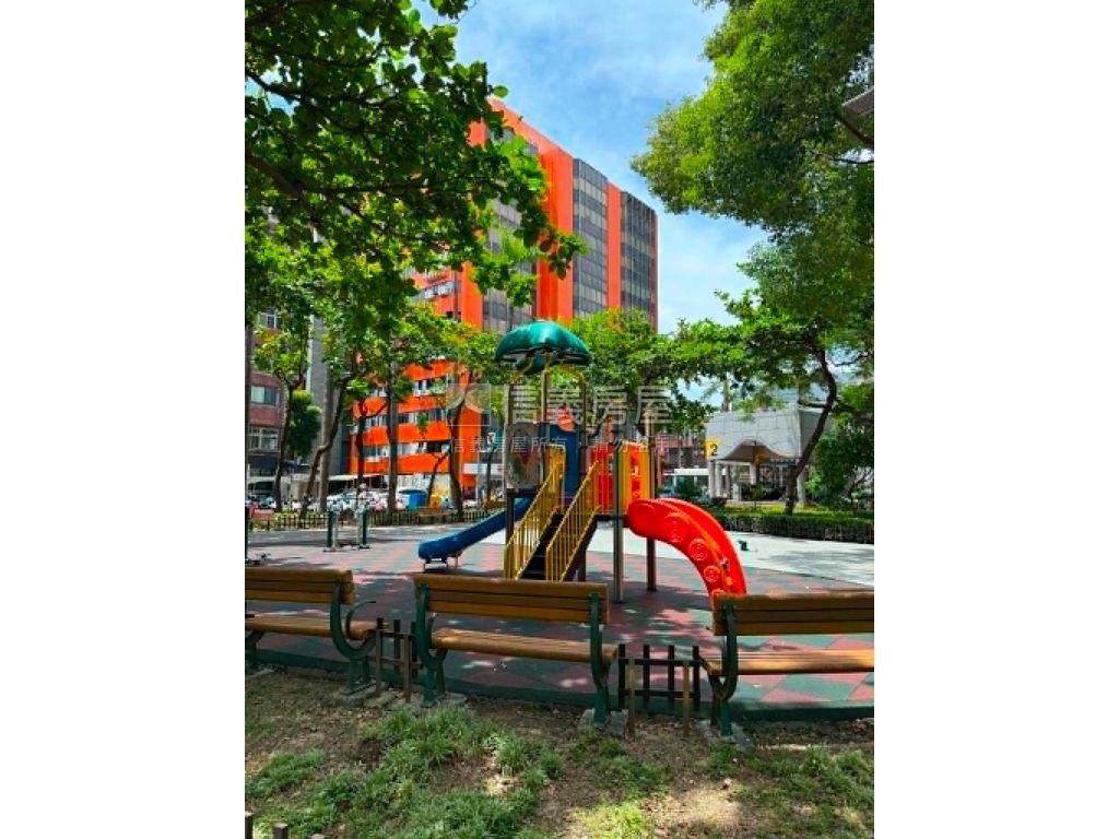 忠孝公園公寓房屋室內格局與周邊環境