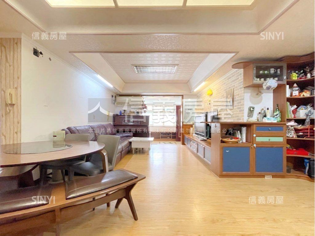 四號公園．大坪數雙衛格局房屋室內格局與周邊環境