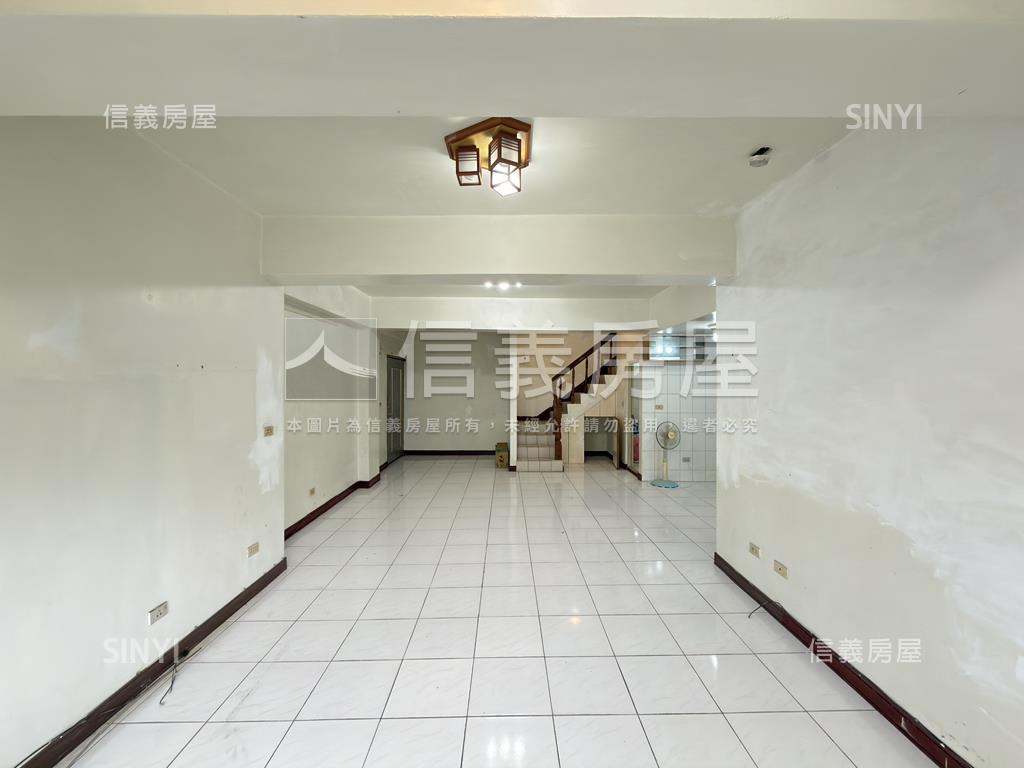 白雞空間好大美寓房屋室內格局與周邊環境