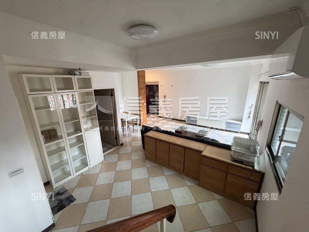 世代名門挑高朝南高樓房屋室內格局與周邊環境