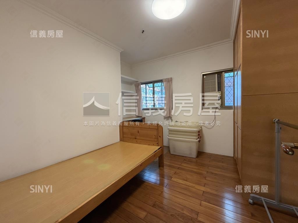 世代名門挑高朝南高樓房屋室內格局與周邊環境