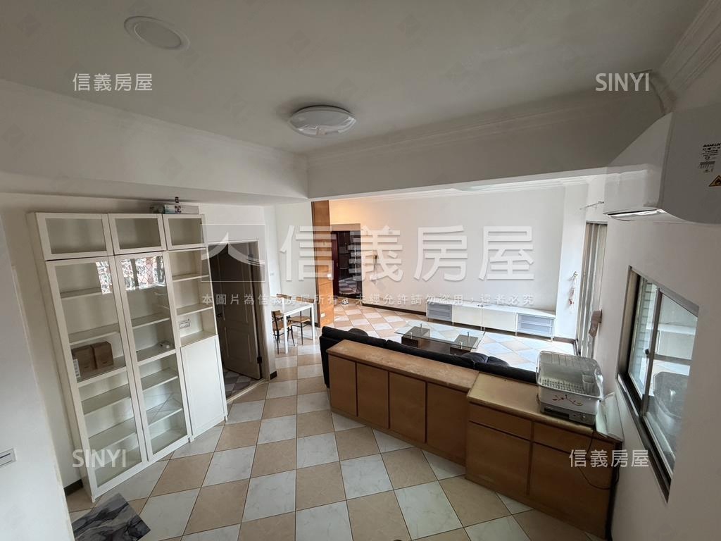 世代名門挑高朝南高樓房屋室內格局與周邊環境