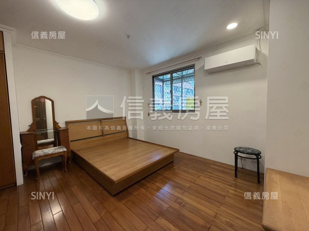 世代名門挑高朝南高樓房屋室內格局與周邊環境